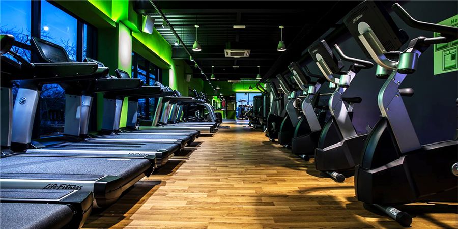 英国Simply Gym健身房采用大发28CIS产品
